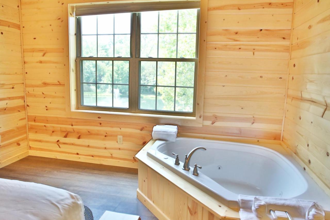 Waterview Lodge By Amish Country Lodging 밀러스버그 외부 사진